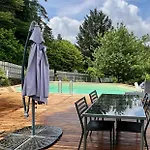 Lila - Centre Piscine Et Jacuzzi
