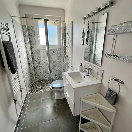 Lila - Centre Piscine Et Jacuzzi