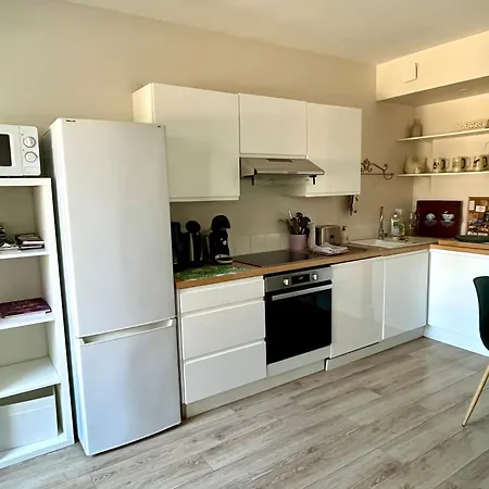 Apartmán Lila - Centre Piscine Et Jacuzzi *