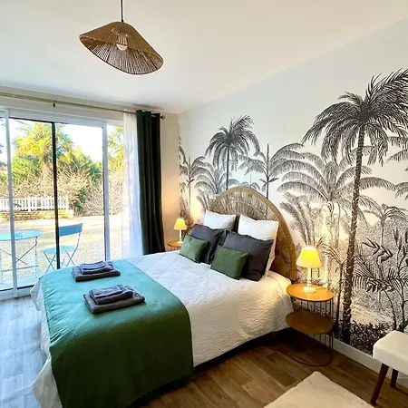 Lila - Centre Piscine Et Jacuzzi Sarlat