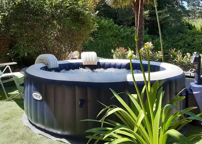 Lila - Centre Piscine Et Jacuzzi